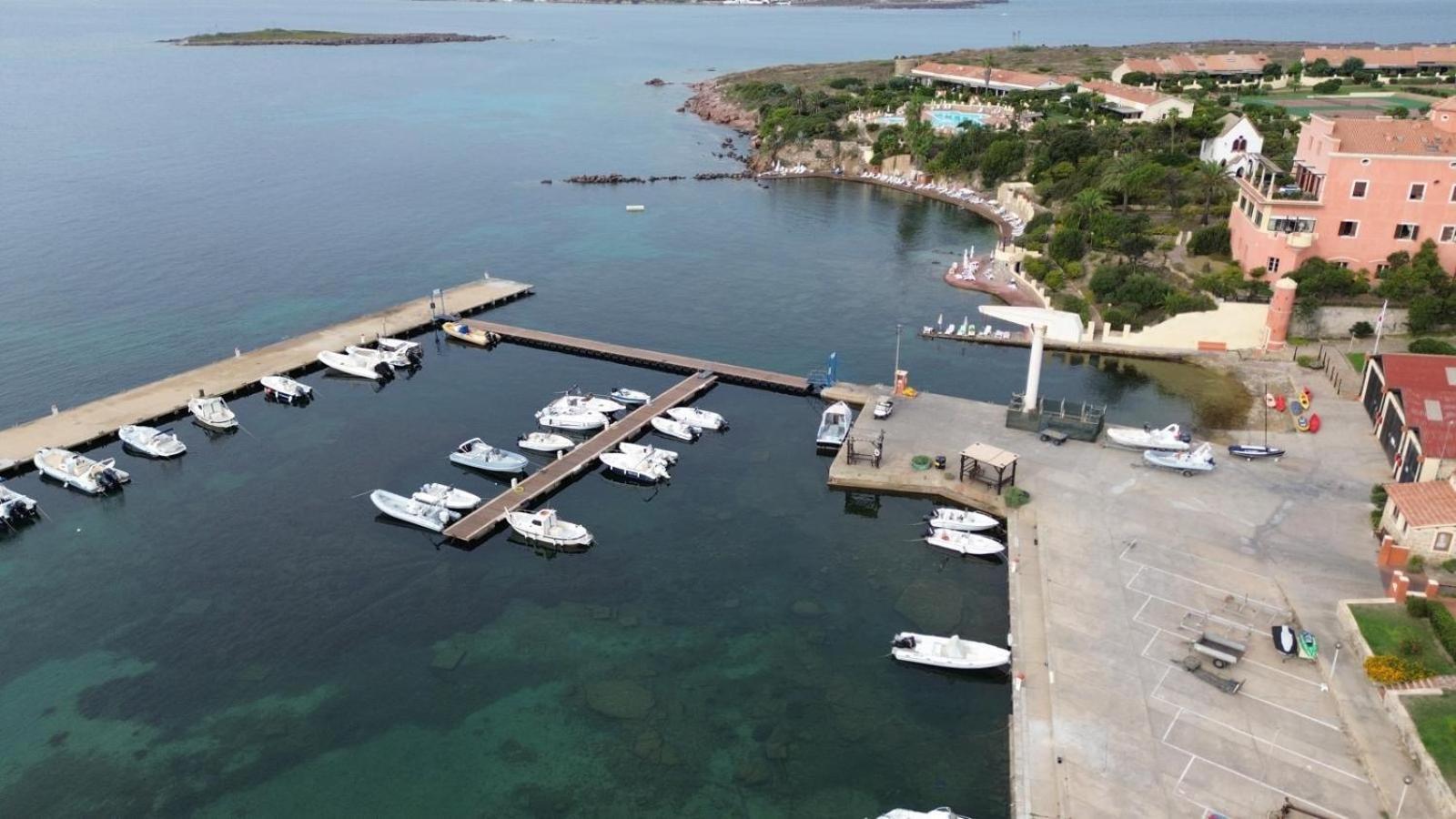 فيلا A Vacation On A Private Island كارلوفورتي المظهر الخارجي الصورة